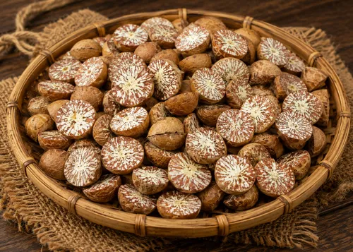 Betel Nut (split, slices)